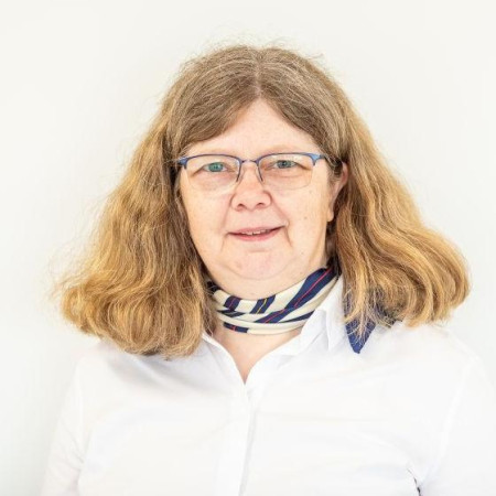 Geschäftsführerin: Monika Bühren